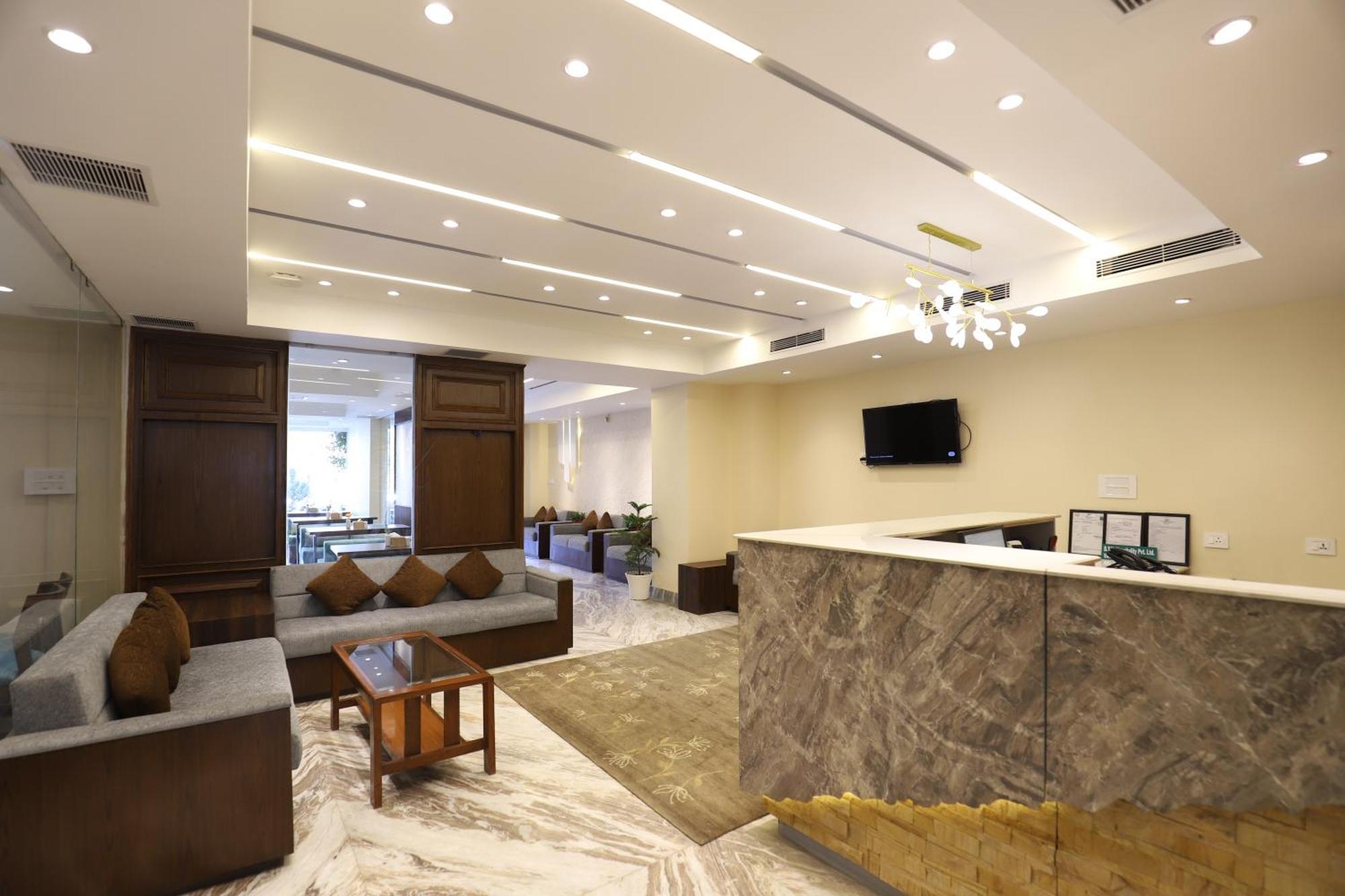 Apex Business Hotel - Airport Катманду Экстерьер фото