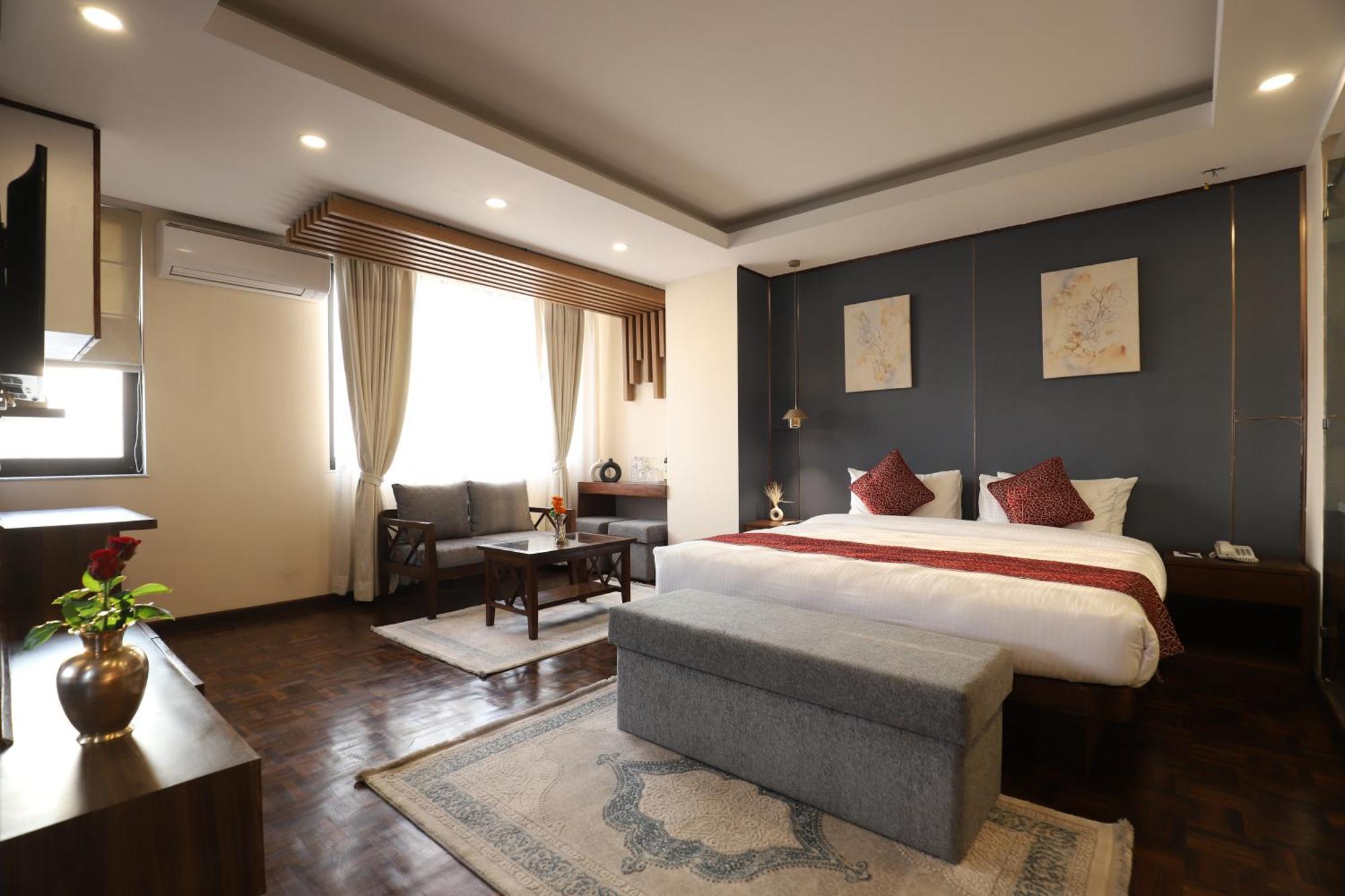 Apex Business Hotel - Airport Катманду Экстерьер фото