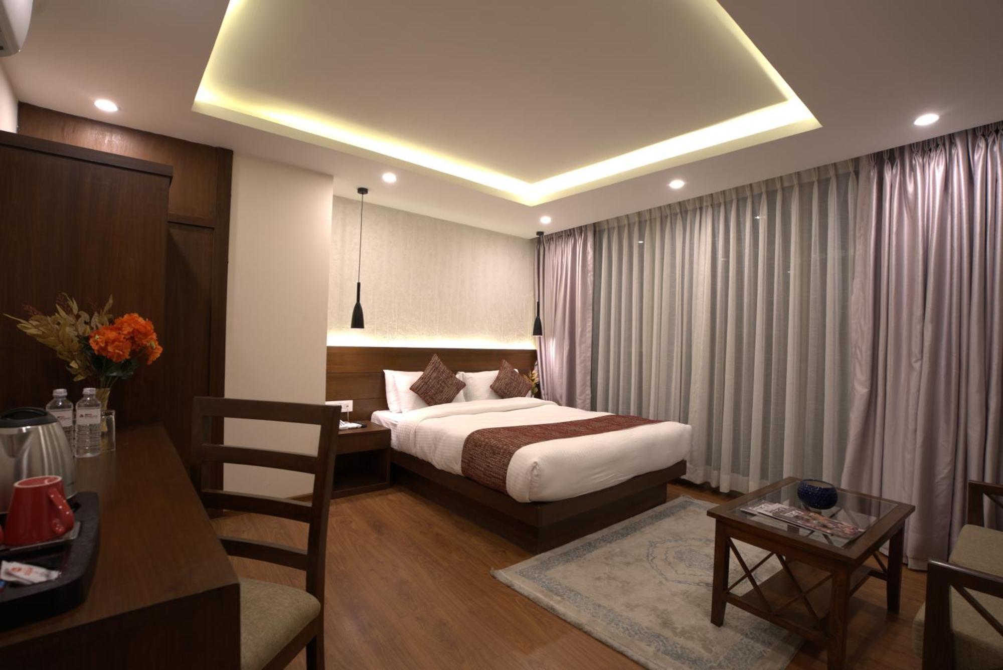 Apex Business Hotel - Airport Катманду Экстерьер фото