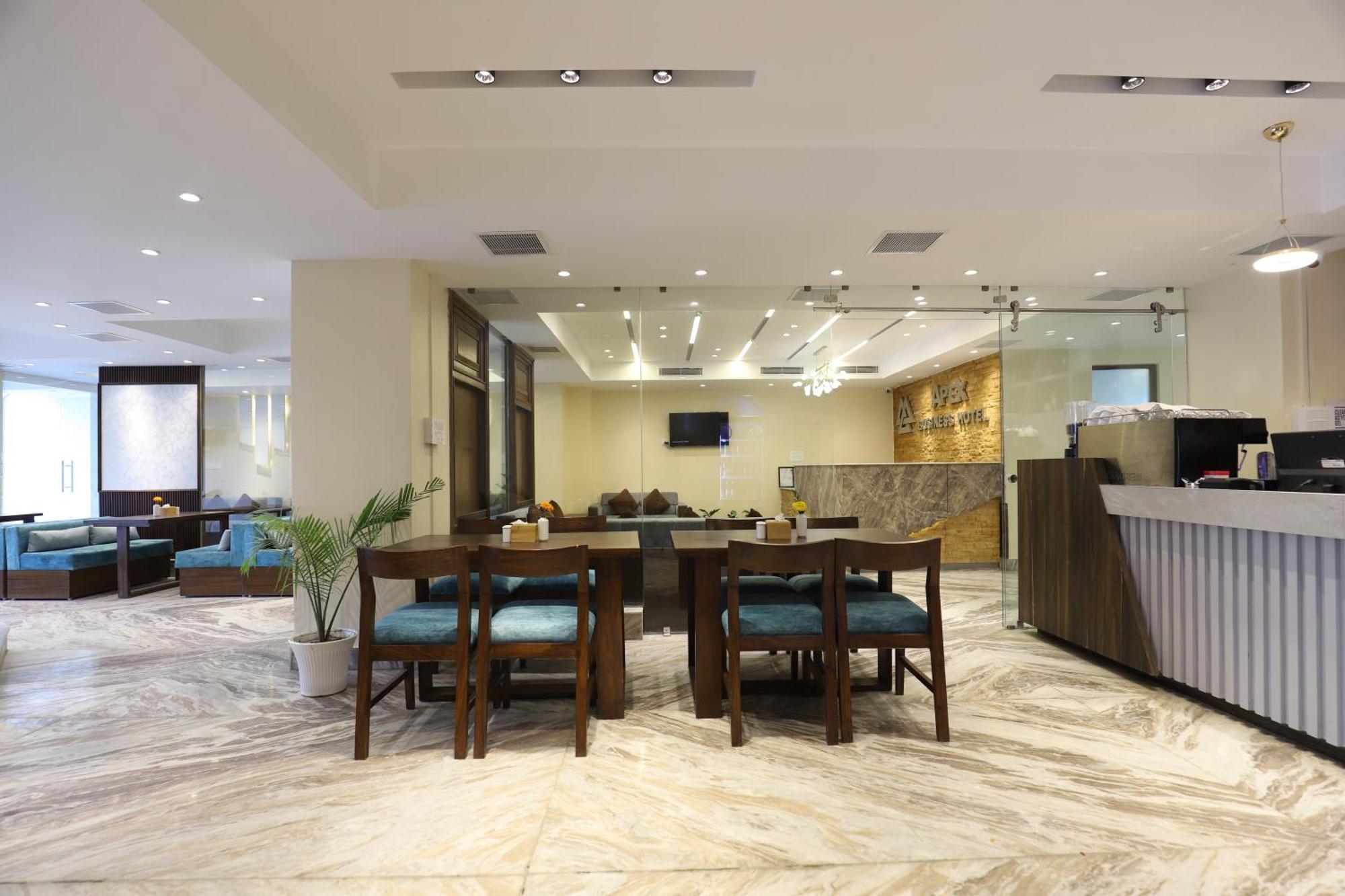 Apex Business Hotel - Airport Катманду Экстерьер фото